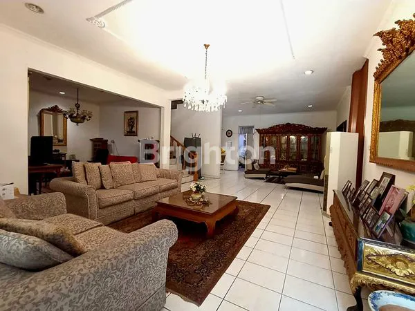 image RRUMAH HOOK LUAS DAN NYAMAN DI KOMPLEK ELIT BCI (3)