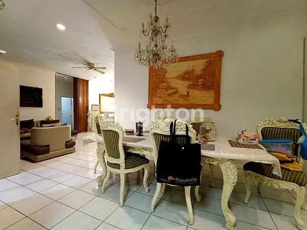 image RRUMAH HOOK LUAS DAN NYAMAN DI KOMPLEK ELIT BCI (6)