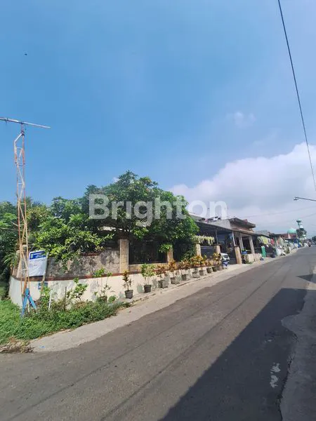 image RUMAH LUAS VIEW PEGUNUNGAN & LAMPU KOTA  DI DAU  MALANG (2)