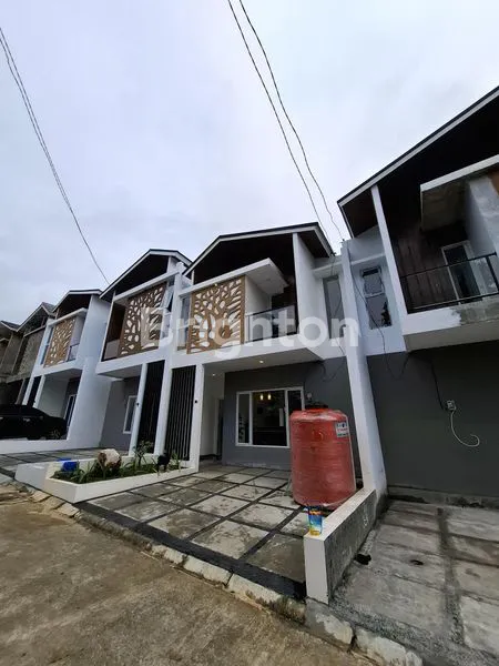 image FULL FURNISHED. UNIT TERBATAS. LOKASI BELAKANG GIANT KENTEN (1)