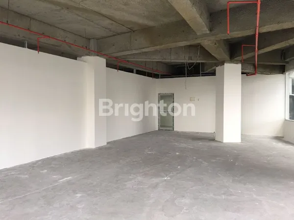 image UNIT OFFICE SPAZIO BUILDING SURABAYA BARAT JAWA TIMUR. COCOK UNTUK PERKANTORAN ATAU TEMPAT USAHA. SELANGKAH GWALK PAKUWON MALL PTC (2)