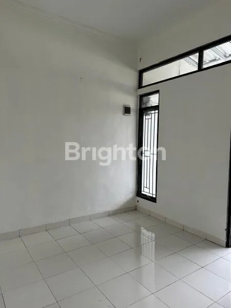 image RUMAH MUNGIL 1 LANTAI SIAP HUNI DENGAN SUASANA TENANG DI MEKAR WANGI (4)