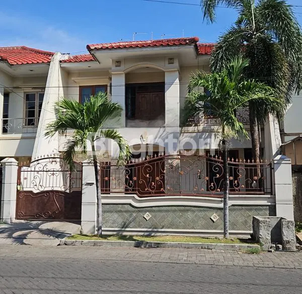 image RUMAH 2 LANTAI SEMI FURNISH DHARMAHUSADA MAS DEKAT UNAIR ITS GALAXY MALL (1)