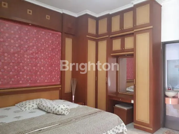 image RUMAH 2 LANTAI SEMI FURNISH DHARMAHUSADA MAS DEKAT UNAIR ITS GALAXY MALL (6)