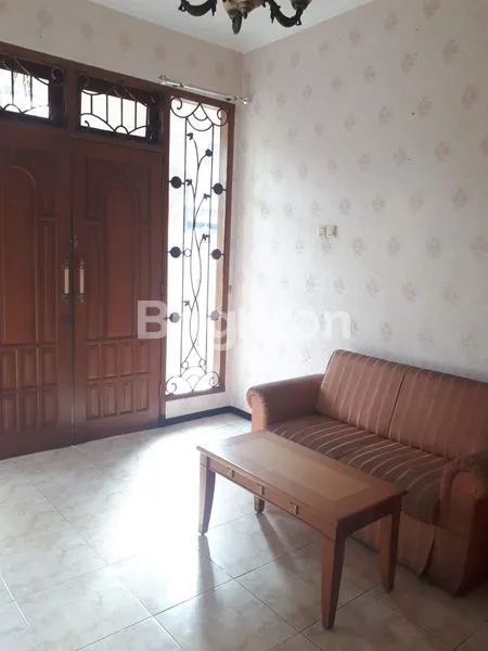 image RUMAH 2 LANTAI SEMI FURNISH DHARMAHUSADA MAS DEKAT UNAIR ITS GALAXY MALL (8)