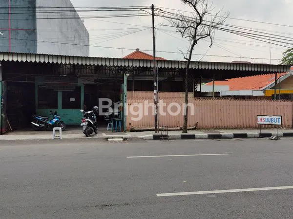 image RUMAH BESAR COCOK UNTUK USAHA DI TENGAH KOTA (1)