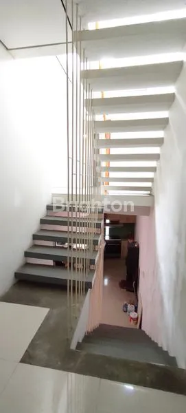 image RUMAH MINIMALIS MODERN DENGAN UDARA YANG SEJUK DI CIGADUNG BANDUNG UTARA (4)