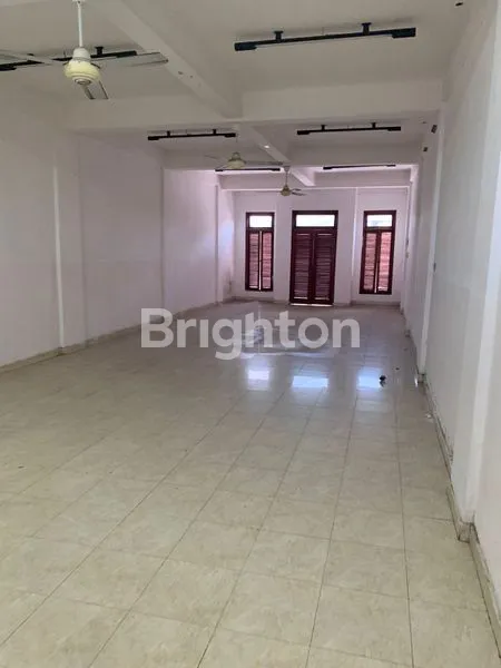 image SEWA RUKO 3 LANTAI DI JL ERLANGGA GIANYAR (6)