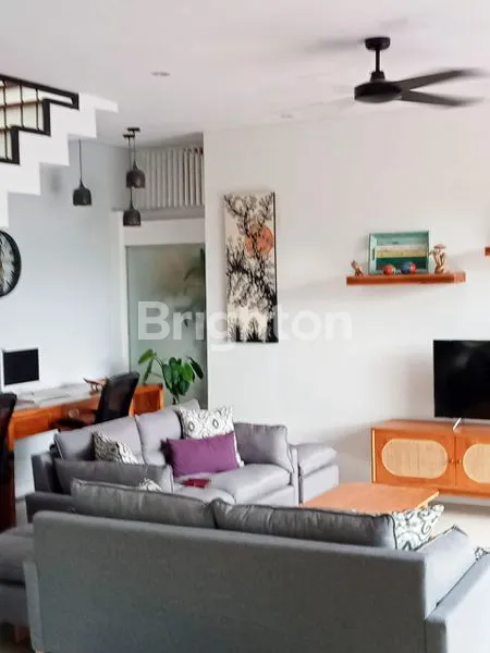 image DISEWAKAN VILLA EKSKLUSIF 3 BEDROOM PANTAI NYANYI - BERABAN (3)