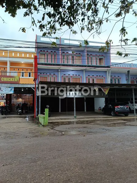 RUKO 3PINTU 3 LANTAI...