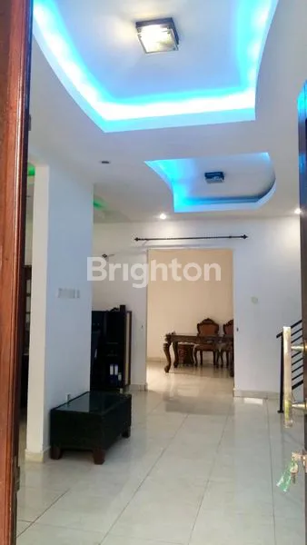 image RUMAH CANTIK BOULEVARD (3)