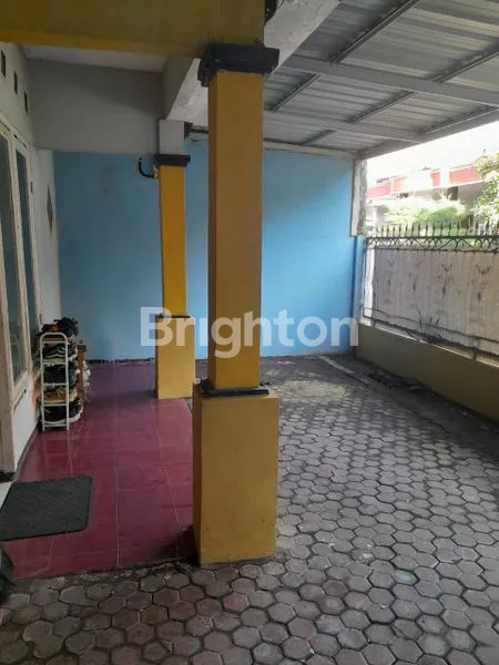 image RUMAH SIAP HUNI LOKASI STRATEGIS DEKAT PUSAT PERBELANJAAN (2)
