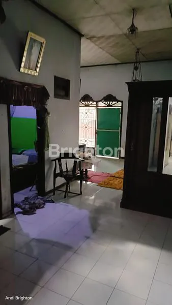 image RUMAH TEMPAT USAHA SIAP HUNI DI JOMBANG (8)