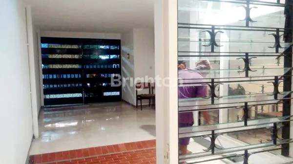 image RUMAH TERAWAT TANAH LUAS DI MEGA CINERE (3)