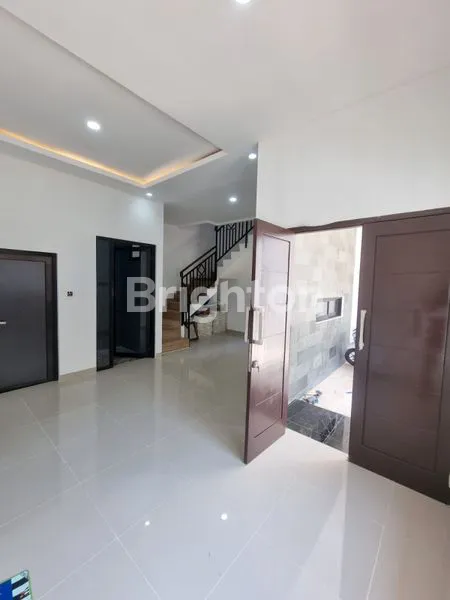 image RUMAH TERAWAT TANAH LUAS DI MEGA CINERE (4)