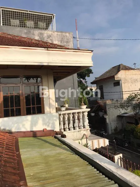 image RUMAH KUNO COCOK UNTUK KOST DEKAT MAN 1 MALANG DAN PEMANDIAN TLOGOMAS (10)