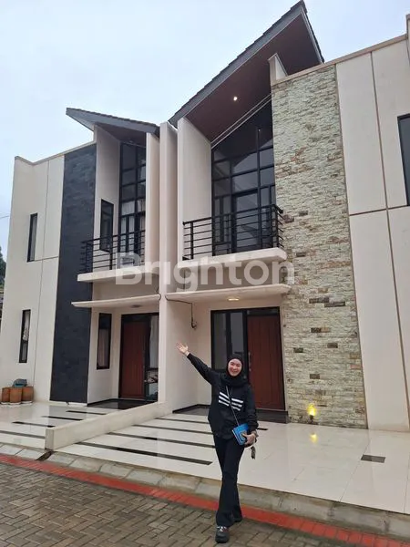 image RUMAH BARU 2 LANTAI MINIMALIS MODERN SIAP HUNI DI PUSAT KOTA BANDAR LAMPUNG (1)