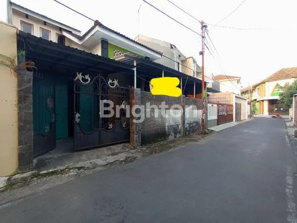 image RUMAH BAGUS MURAH DI TENGAH KOTA SOLO !! DIJAMIN GA RUGI (1)