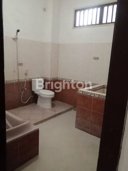 image DISEWAKAN RUMAH DELTA SARI INDAH - WARU. COCOK UNTUK MESS KARYAWAN (8)