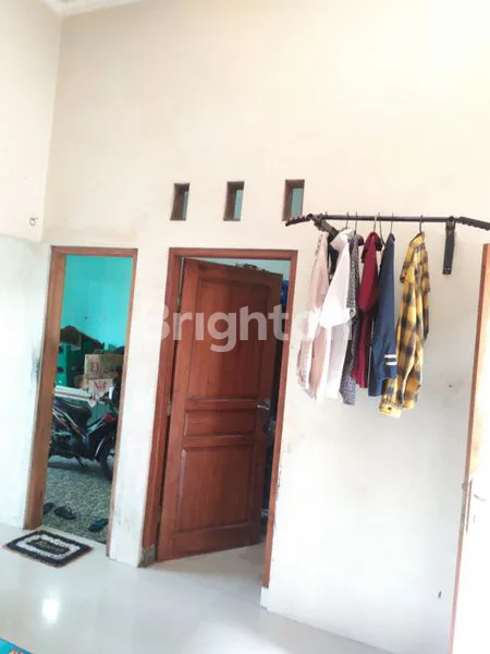 image RUMAH BAGUS MURAH DI TENGAH KOTA SOLO !! DIJAMIN GA RUGI (4)