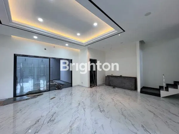 image RUMAH BARU GRESS 2 LANTAI MODERN STYLE MANYAR KARTIKA DEKAT MERR, GALAXY MALL, ARAYA DHARMAHUSADA, KLAMPIS WISMA MUKTI, UNAIR, UNTAG, UBAYA, TENGAH KOTA (4)