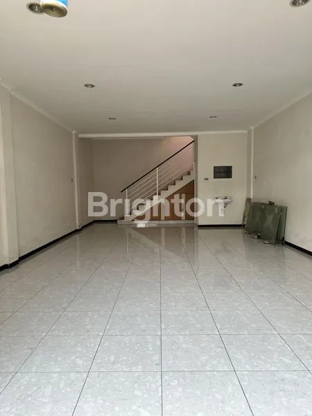 image RUKO 100METER DARI JALAN RAYA AGUNG SUPRAPTO, MALANG (2)