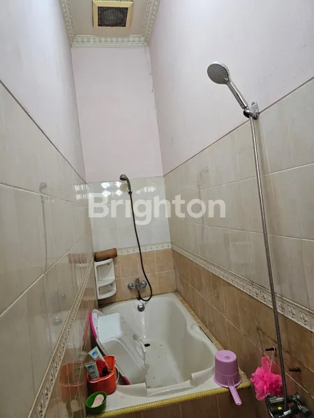 image DIJUAL RUMAH BAGUS DAN NYAMAN LOKASI STRATEGIS DI RAWAMANGUN (6)