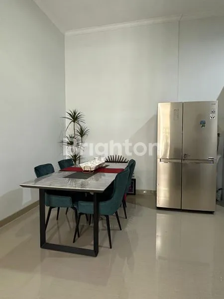 image RUMAH INTERIOR ESTETIK MEWAH KONSEP VILLA (2)