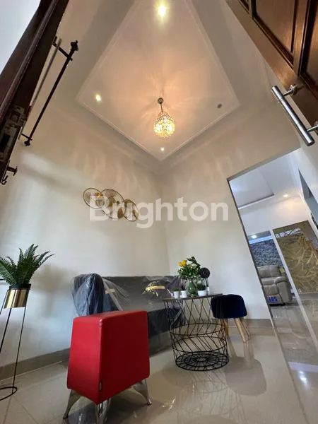 image RUMAH INTERIOR ESTETIK MEWAH KONSEP VILLA (7)