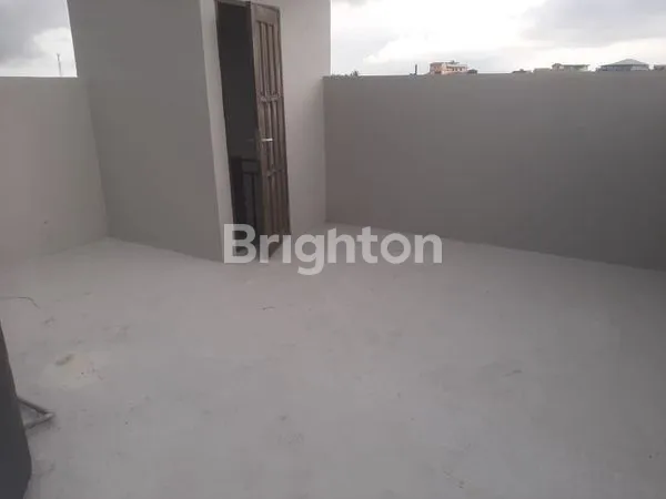 image RUKO 3 LANTAI PUSAT KOTA KILOMETER 2,5 (7)