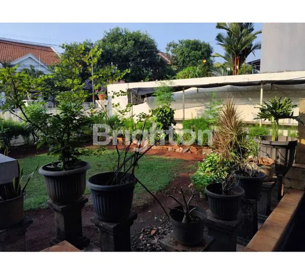image RUMAH APIK DAN MEWAH  SERTA LUAS DI DAERAH JAKA PERMAI NEGO (3)