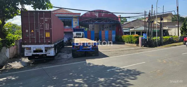 image RUMAH DAN GUDANG TEPI JALAN UTAMA DI PUDAKPAYUNG-BANYUMANIK (1)