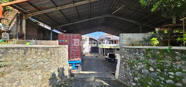 image RUMAH DAN GUDANG TEPI JALAN UTAMA DI PUDAKPAYUNG-BANYUMANIK (4)