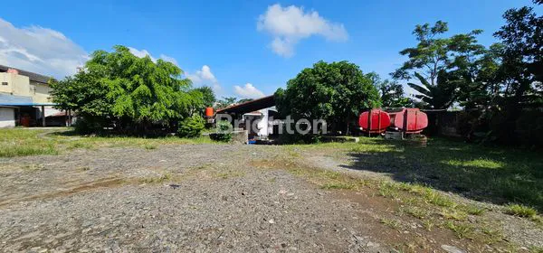 image RUMAH DAN GUDANG TEPI JALAN UTAMA DI PUDAKPAYUNG-BANYUMANIK (7)