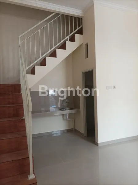 image RUMAH 2 LANTAI GRESS TAMBAKSARI, PUSAT KOTA SURABAYA (3)