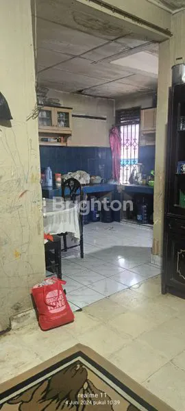 image RUMAH DENGAN TANAH LUAS DALAM KOMPLEK PUSRI SAKO SUMATERA SELATAN (4)