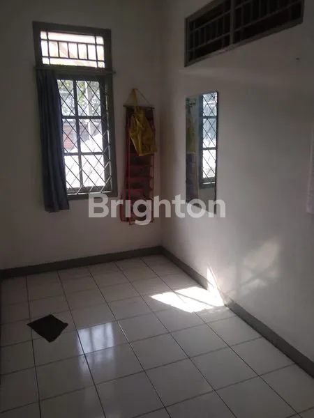 image RUMAH KOST 6 PINTU DI LENTENG AGUNG (6)