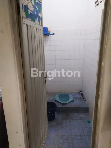 image RUMAH KOST 6 PINTU DI LENTENG AGUNG (7)