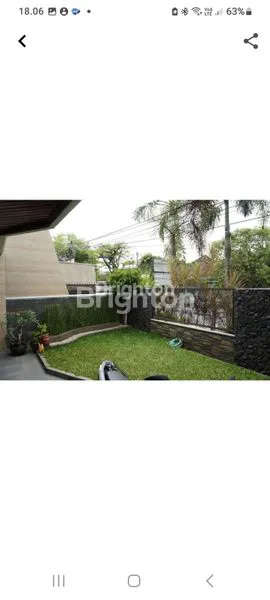 image RUMAH BAGUS DAN CANTIK DI JALAN BUAH BUAH AN DEKAT DG SUPERINDO LANGSEP MALANG (2)