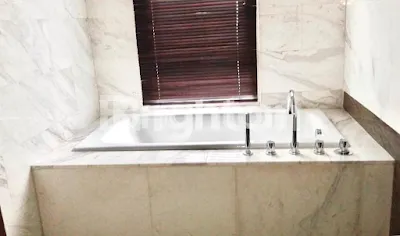 image APARTEMENT THE PEAK SUDIRMAN MEWAH (8)