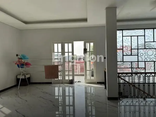 image RUMAH STRATEGIS DUTA BINTARO GRAHA RAYA TANGERANG (8)