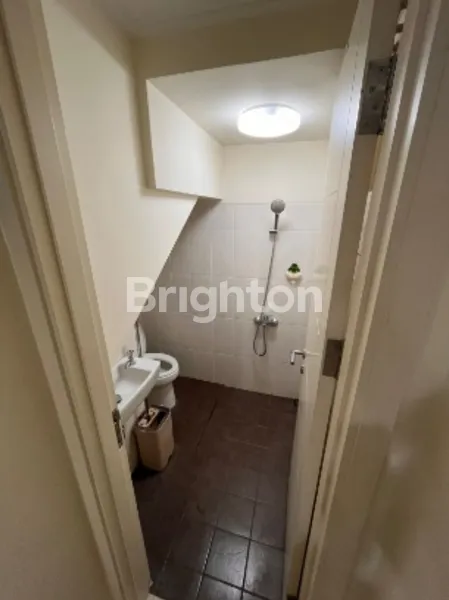 image CLUSTER THOMSON SCIENTIA BOULEVARD GADING SERPONG (4)