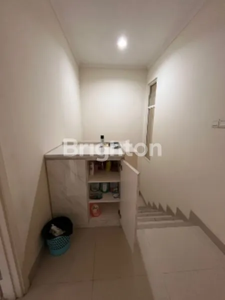 image CLUSTER THOMSON SCIENTIA BOULEVARD GADING SERPONG (5)