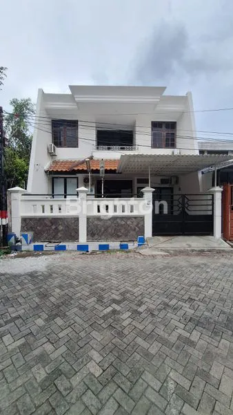 image RUMAH DI SIMPANG DARMO PERMAI SELATAN (1)