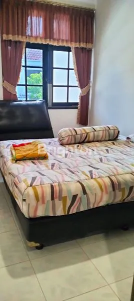 image RUMAH DI SIMPANG DARMO PERMAI SELATAN (4)