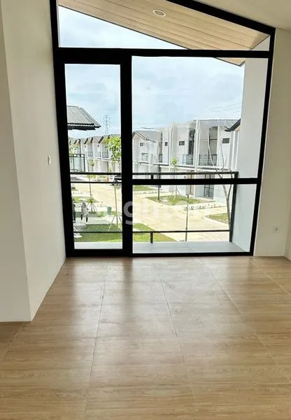 image RUMAH 2 LANTAI CENDANA ICON LIPPO KARAWACI (2)