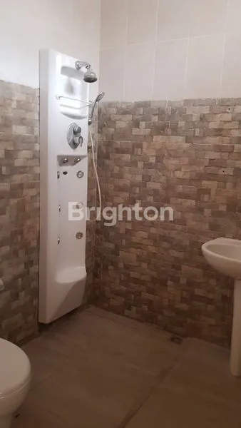 image DIJUAL RUMAH TINGGAL AREA BUNGA2 DEKAT DENGAN SOEKARNO HATTA MALANG (2)