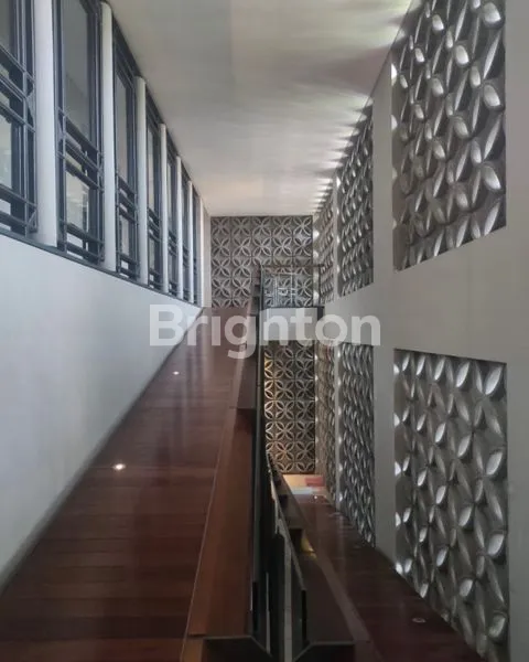 image RUMAH MEWAH LUAS HOOK TRAPESIUM 2 LT DAERAH DARMO FULL FURNISH (2)