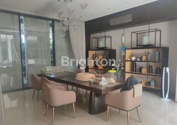 image RUMAH MEWAH LUAS HOOK TRAPESIUM 2 LT DAERAH DARMO FULL FURNISH (5)