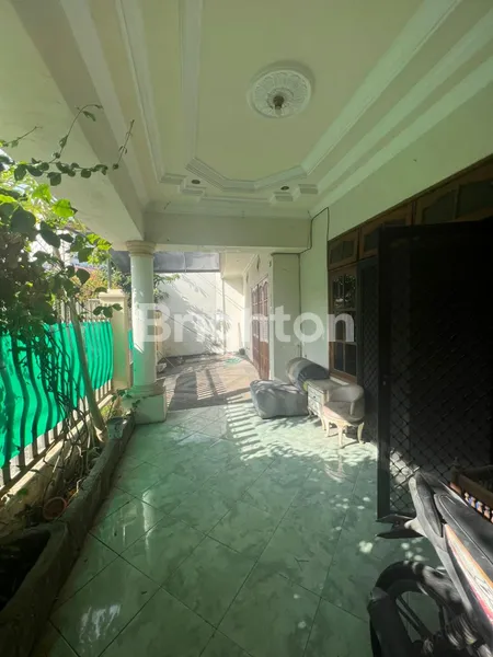 image SEMI FURNISH RUMAH DARMO PERMAI SELATAN SURABAYA BARAT JAWA TIMUR. SIAP HUNI DENGAN SPAZIO LENMARC HR MUHAMMAD TOL SATELIT (2)